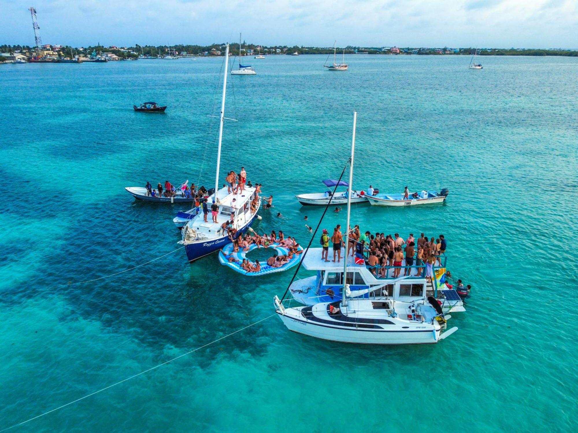 Hidden Treasure Vacation Home Blue Bay Cottage Caye Caulker Exterior photo