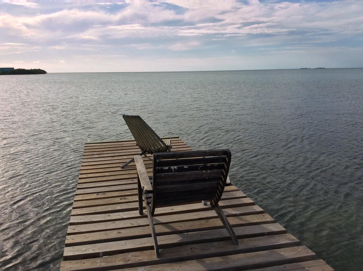 Hidden Treasure Vacation Home Blue Bay Cottage Caye Caulker Exterior photo